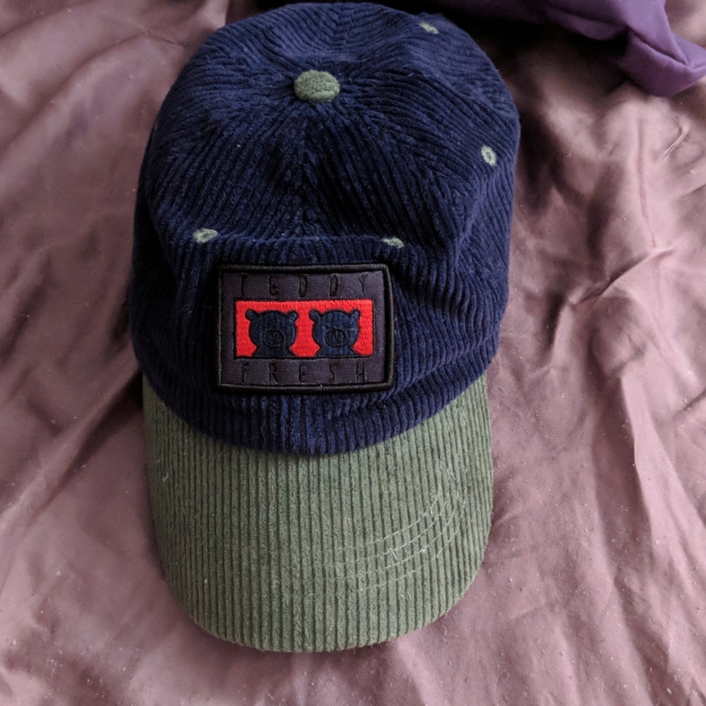 On hold teddy fresh hat